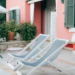 La Casa Rossa * Áyios Nikítas