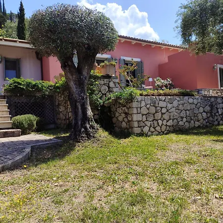 Villa La Casa Rossa Agios Nikitas